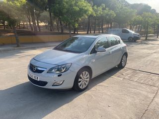 Opel Astra J 2010 1.4cc Gasolina Pegatina C