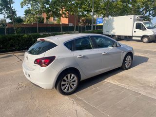 Opel Astra J 2010 1.4cc Gasolina Pegatina C