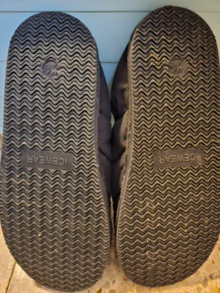 Zapatillas de casa Icewear negras hombre