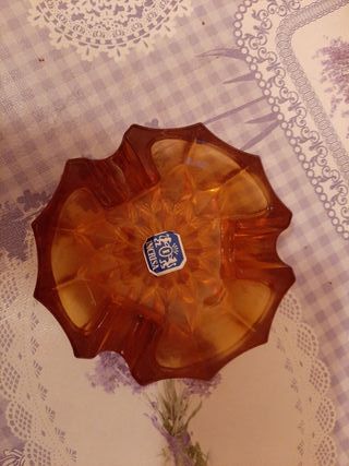 Cenicero antiguo de diseño