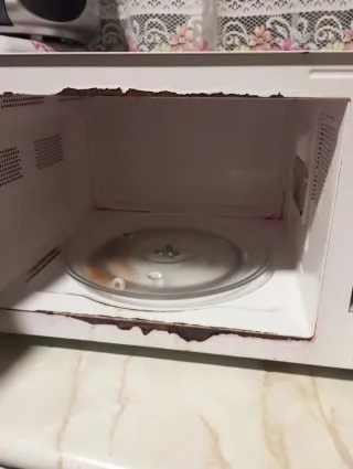 Microondas GRUNKEL blanco