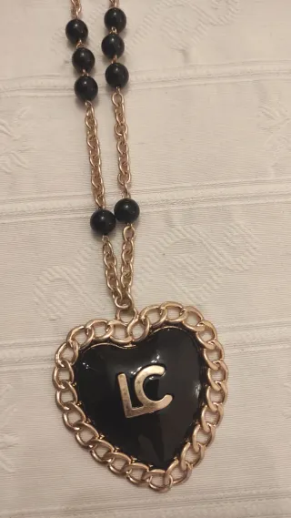 Collar Lola Casademunt Corazón Negro y Dorado