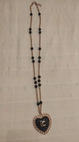 Collar Lola Casademunt Corazón Negro y Dorado