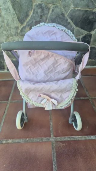 Carrito de muñecas floral