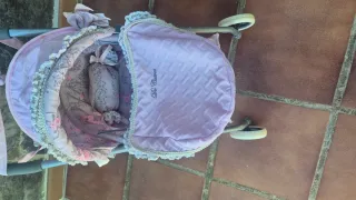 Carrito de muñecas floral