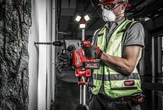 Milwaukee M18 FHX - Martillo combinado 2,5J FIXTEC