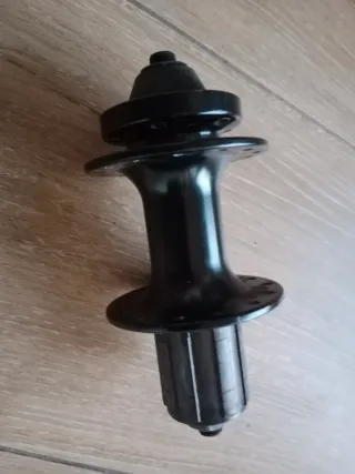 Buje Shimano negro