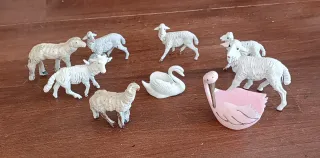 Animali presepe plastica bianco rosa
