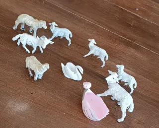 Animali presepe plastica bianco rosa