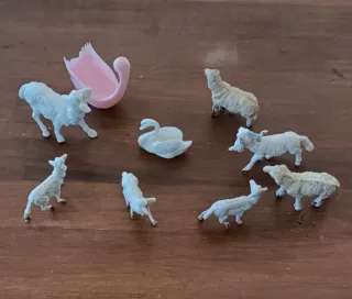 Animali presepe plastica bianco rosa