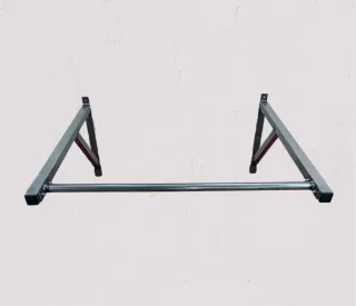 Barra dominadas separacion pared 1 m