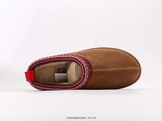 Stivali UGG Taglia 39 Nuovi