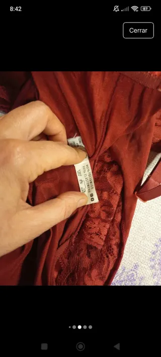 Bodi burdeos  de satén con encaje