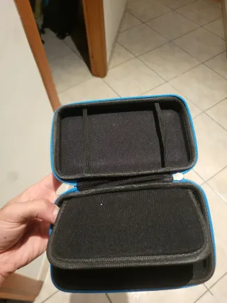 Nintendo 2DS XL Nero e Blu