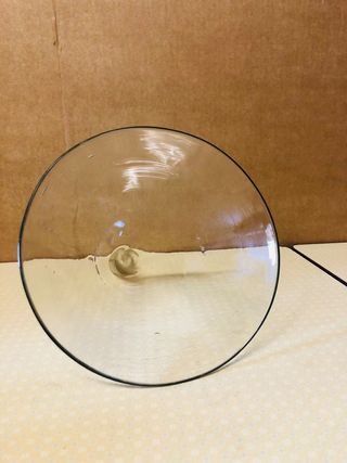 Grande imbuto in vetro trasparente