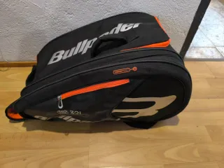 Paletero Bullpadel Negro y Naranja