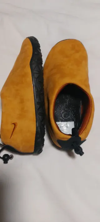 Zapatillas Nike ACG Moc Naranja