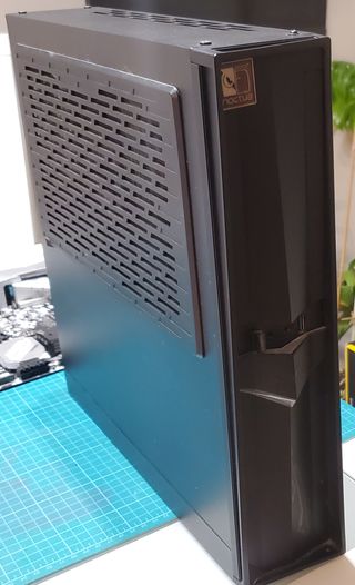 Caja slim mini-ITX Silverstone SST-RVZ02B Negra