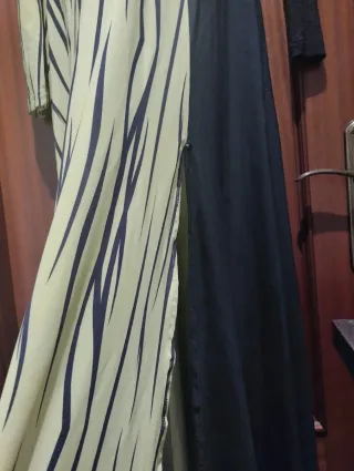 Vestido largo negro y amarillo