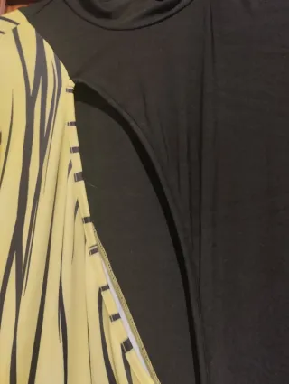 Vestido largo negro y amarillo