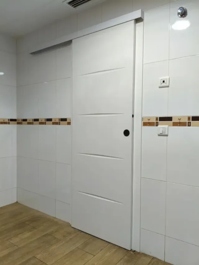 PUERTAS DE PASO LACADAS A MEDIDA