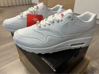 Nike Air Max 1 x Supreme Triple White