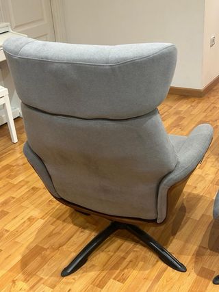 Sillón y reposapiés gris