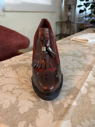 Botines tacón mujer burdeos y marrón