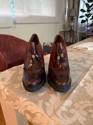 Botines tacón mujer burdeos y marrón