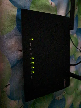 Router Asus Negro modelo: DSL-N14U