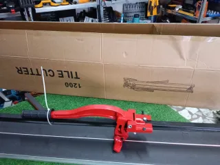 Taglia piastrelle 1200mm con laser