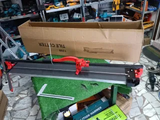 Taglia piastrelle 1200mm con laser