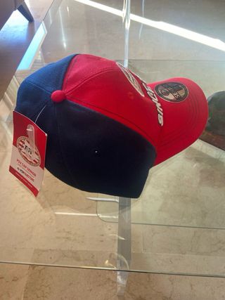 Gorra PSV Eindhoven Senior Roja y Azul a estrenar