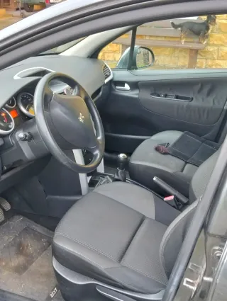 Peugeot 207 2013