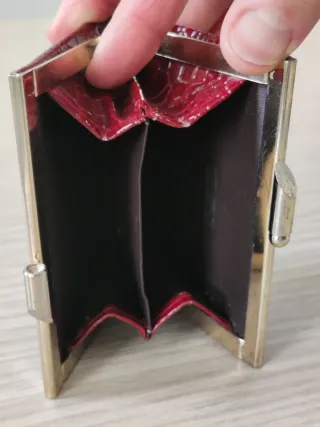 Portafoglio vintage effetto coccodrillo