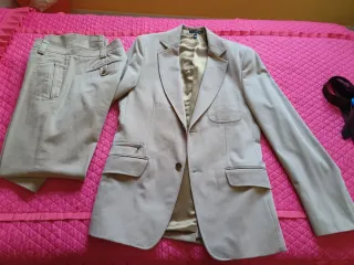 Traje chaqueta y pantalón talla 44/40