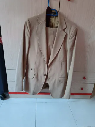 Traje chaqueta y pantalón talla 44/40