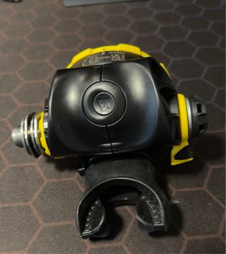 Apeks MTX-RC Octopus Amarillo