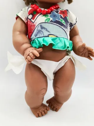 Muñeca Godina negrita mulata, pelo rizado años 80