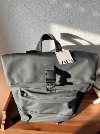 Mochila Zara Negra Nueva (con etiquetas)