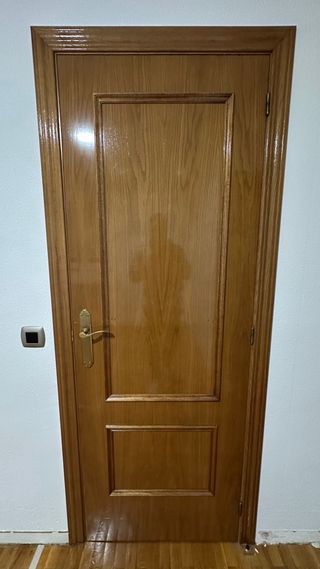 Lote 8 Puertas madera maciza