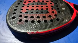 Pala de pádel Wilson Bela LT