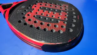 Pala de pádel Wilson Bela LT