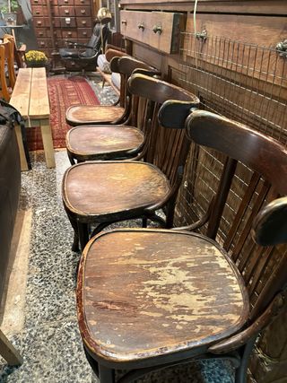 Restanti 4 sedie in legno stile Thonet