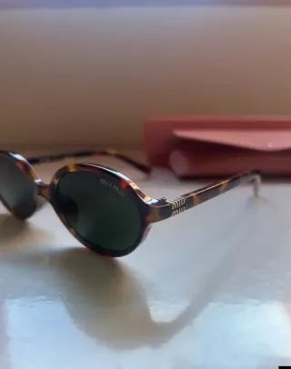Gafas de sol Miu Miu Tortoise
