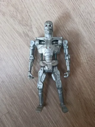 Muñeco Terminator T-800