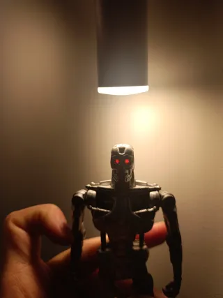 Muñeco Terminator T-800