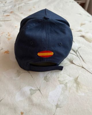 Gorra azul con bandera España