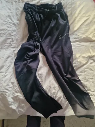 Pantalón chándal Nike Talla S