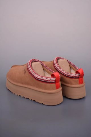 Stivali UGG slip-on taglia 39